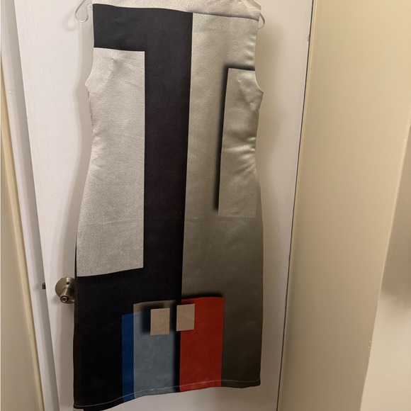 Stylish Colorblock Midi Dress - Picture 3 of 5